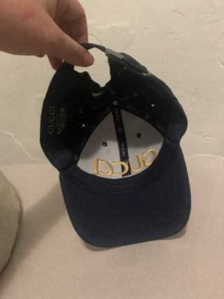 Gorra Gucci Negra y Dorada