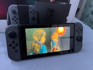 Nintendo Switch + Caja + Mando + Accesorios