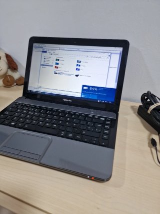 Portátil Toshiba Satellite Pro 13.3 i3
