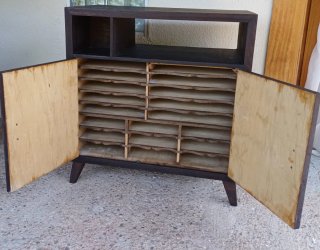 Mueble de los años 60 guardadiscos