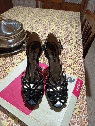 Varie paia di Scarpe eleganti in unico prezzo