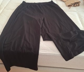 Pantalón negro fluido