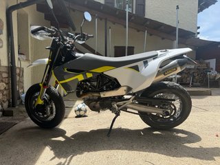 Husqvarna 701 Supermoto