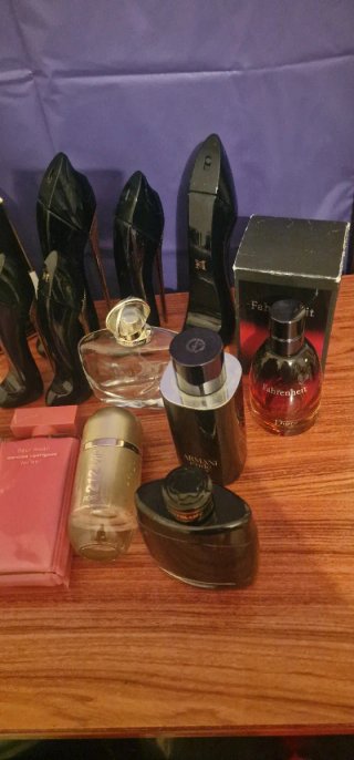 Frascos de perfume vacíos (varios)