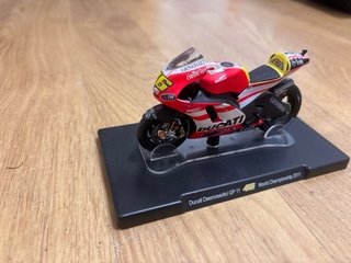 Modello Moto Ducati Desmosedici GP11 Valentino