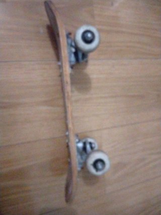 Monopatín de madera medidas 43 cm*12cm
