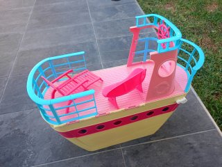 Barbie Dreamhouse Barco .Solo envío por inpost.