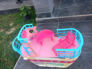 Barbie Dreamhouse Barco .Solo envío por inpost.