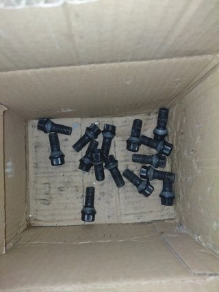 Tornillería llantas BMW