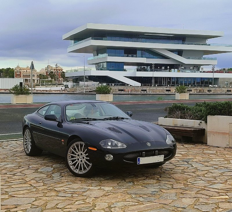 Jaguar XKR 2003 - foto 1