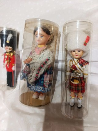 Muñecas souvenir antiguas 15€/ unidad. 40€ las 3.