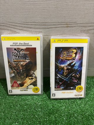 Lote 2 giochi Monster Hunter Giappone PSP