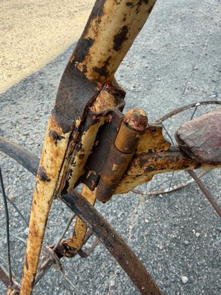 Triciclo infantil antiguo