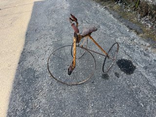 Triciclo infantil antiguo