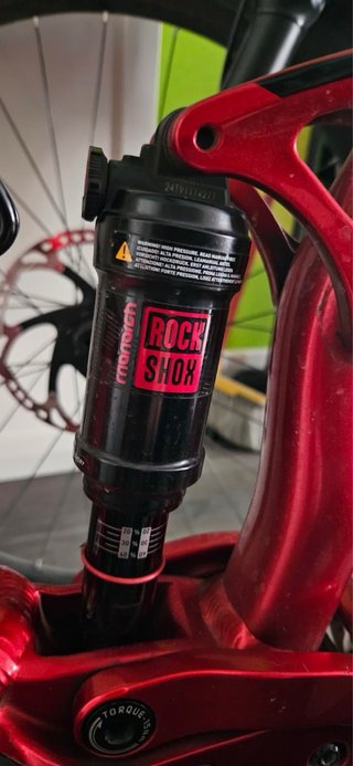 Bici Eléctrica Giant Stance E+ Roja