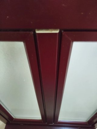 Ventana PVC bicolor 2 hojas con vidrio esmerilado