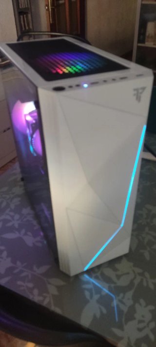 PC Gaming Blanco con RGB