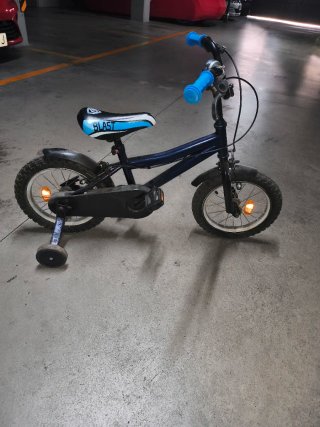 Bicicleta infantil azul 5 años