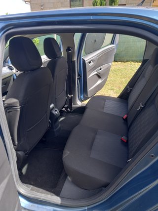Citroen C-Elysée con 10.600 km