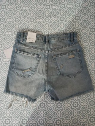Vaqueros cortos desgastados Zara Talla 34