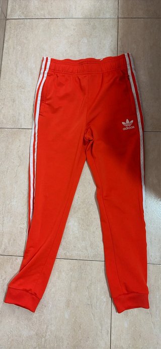 Chaqueta y chandal Adidas Naranja.
