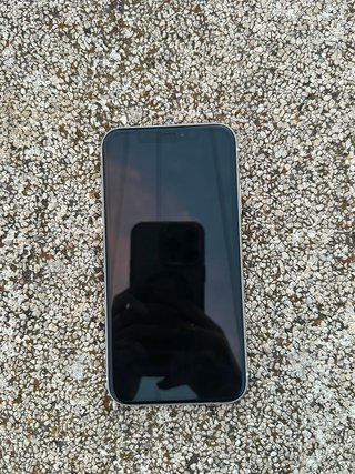 iPhone XR Apple