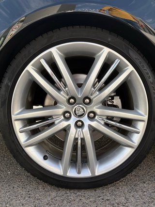 Jaguar XF 3.0 V6 Biturbo (Diesel)