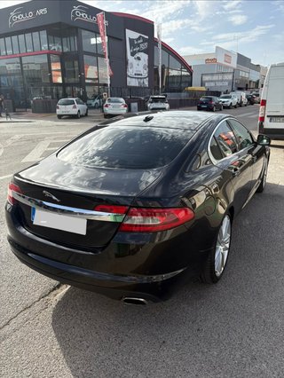 Jaguar XF 3.0 V6 Biturbo (Diesel)