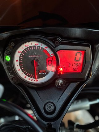 Suzuki GSXR 600 K8