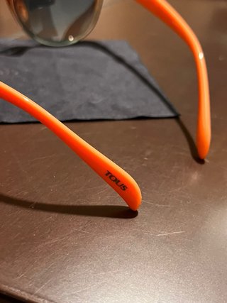 Gafas de sol Tous STO949 Marrón/ naranja