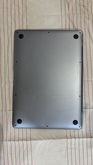 MacBook M1 13” 2023 Gris Espacial