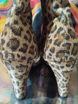 Botas altas leopardo talla 38