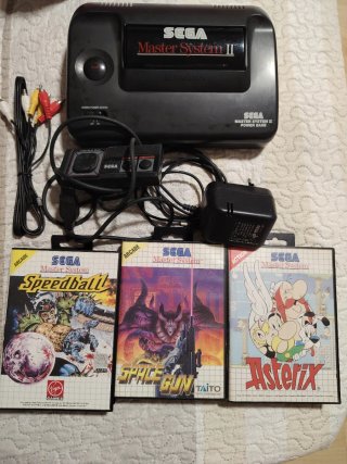 Sega Master System II con juegos