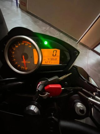 Kawasaki Z750 Negra