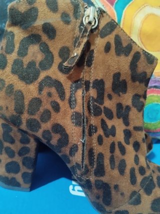 Botines leopardo tacón talla 37