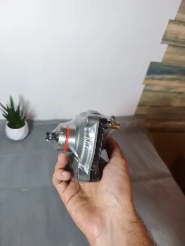 Bomba de Agua Yamaha R6 / FZ6 / XJ6 Nueva