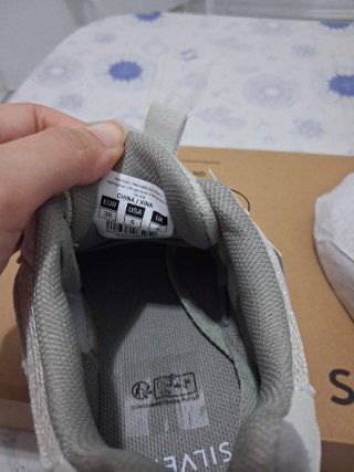 Zapatillas XL8 Mujer Grises y Blancas