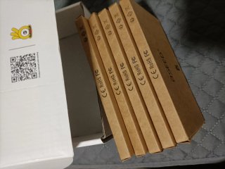 Embellecedores para enchufes o interruptores.