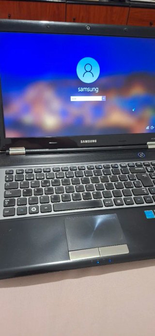 Portátil Samsung-i5