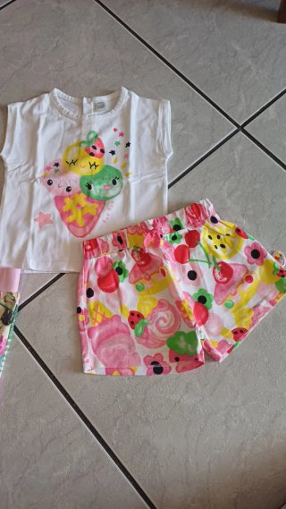 Completo bimba Guess e 2 magliette