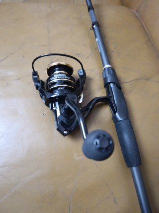 Caña y carrete 2.4m para calamar/chipi