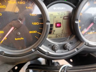 Suzuki V-Strom 650 Adventure Negra