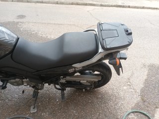 Suzuki V-Strom 650 Adventure Negra