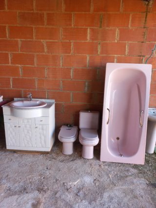 Conjunto Muebles Baño Rosa y Blanco