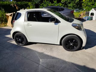 Toyota iQ 2010