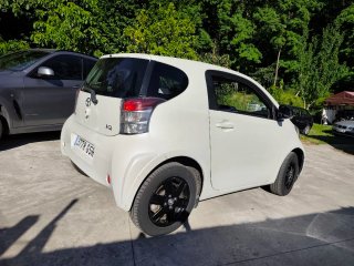 Toyota iQ 2010