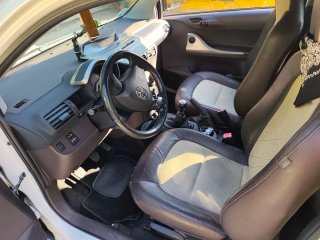 Toyota iQ 2010