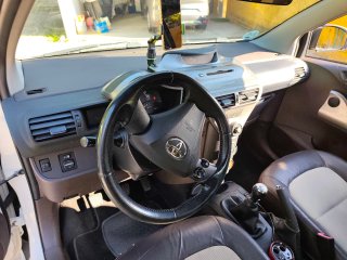 Toyota iQ 2010