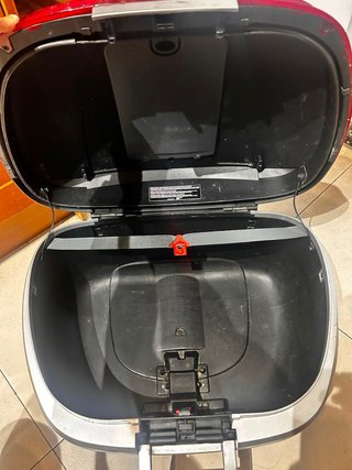 Baúl Shad 50L Negro/Plata