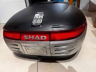 Baúl Shad 50L Negro/Plata